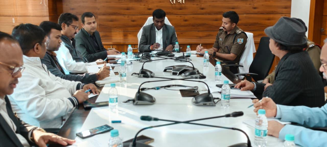 राज्य निर्वाचन आयोग के दिशा निर्देशानुसार संबंधित निर्वाची पदाधिकारी के कक्ष में अभ्यर्थियों को आवंटित किया गया चुनाव चिन्ह