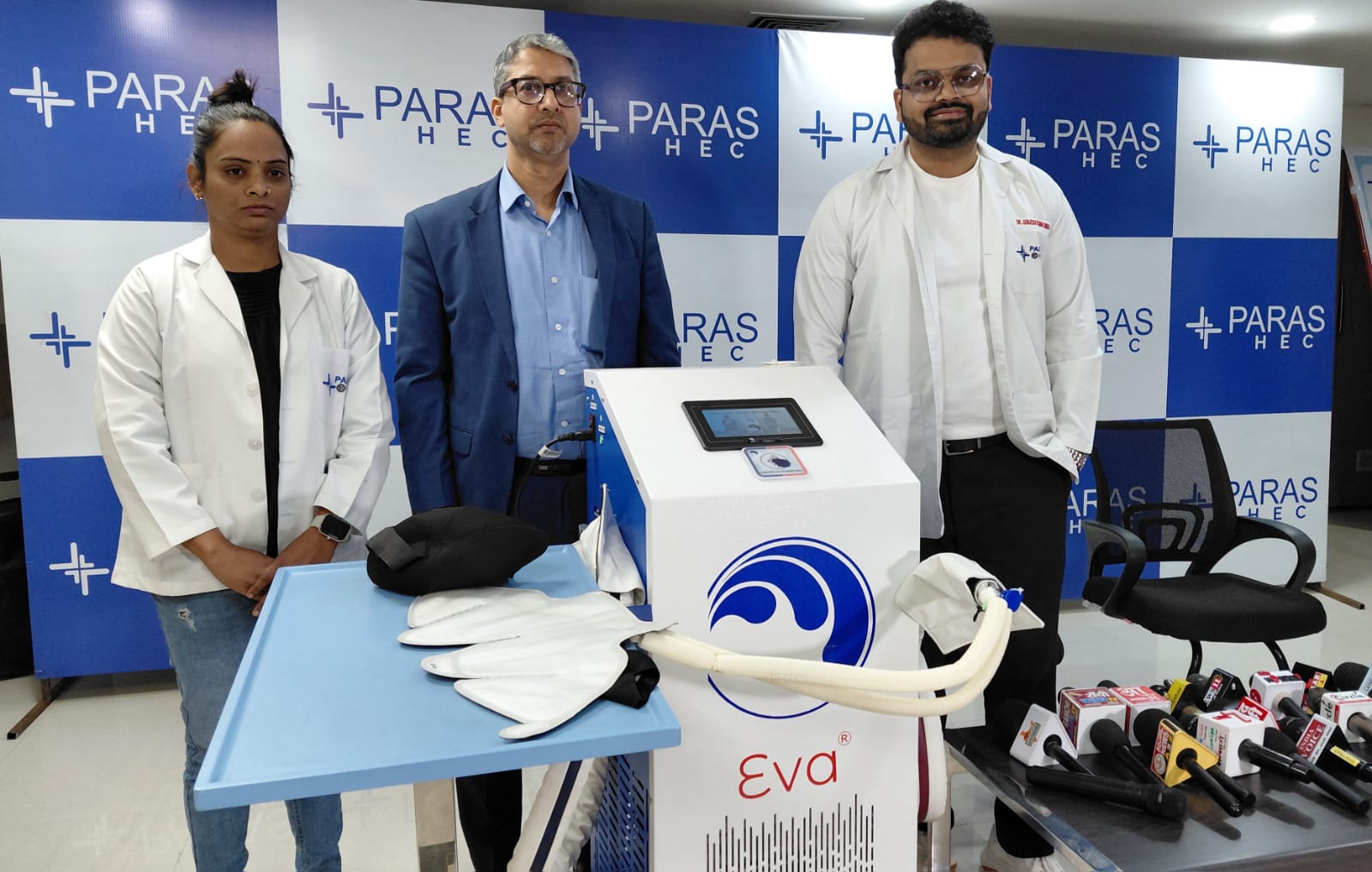 पारस एचइसी हॉस्पिटल में  स्कैल्प कूलिंग थेरेपी की शुरुआत, कैंसर मरीजों को मिलेगी बाल झड़ने से राहत, मशीन किया गया स्थापित 