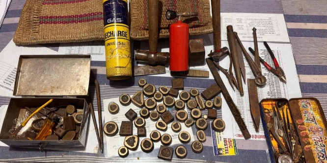 सोना-चाँदी सफाई के नाम पर धोखाधड़ी करने वाले अंतर्राज्यीय गिरोह का भंडाफोड़, चार आरोपी गिरफ्तार