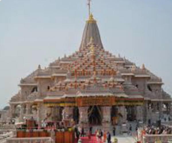 राम मंदिर से चढ़ावा चोरी के मामले में पूरे देश में राजनीति गर्म
