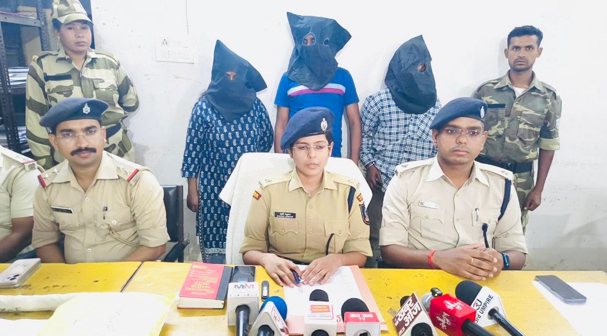 नाबालिक लड़की की बंधक बनाकर निर्मम हत्या का मामला,तीन अभियुक्त गिरफ्तार 
