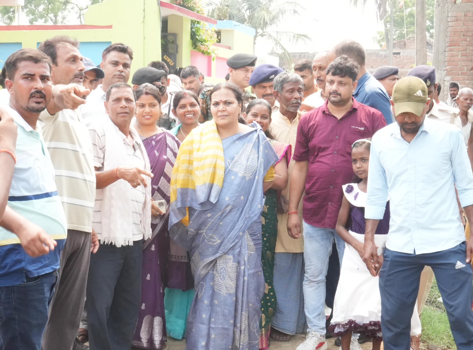 मेहरमा में 7 करोड़ से अधिक की विकास योजनाओं का उद्घाटन एवं शिलान्यास, पंचायतों को सशक्त बनाकर लोगों तक घर-घर पहुँचाई जाएँगी सरकारी सेवाएँ : दीपिका पांडेय सिंह