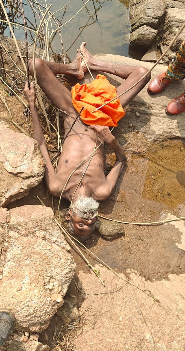 मुरी में रेलवे पुल के पास मिला अज्ञात व्यक्ति का शव, जांच में जुटी पुलिस