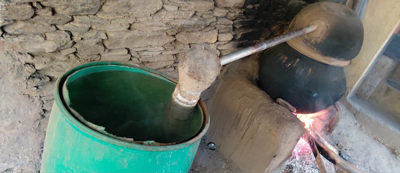 उत्पाद विभाग ने अवैध शराब के खिलाफ बड़ी कार्रवाई,दो अभियुक्त गिरफ्तार 