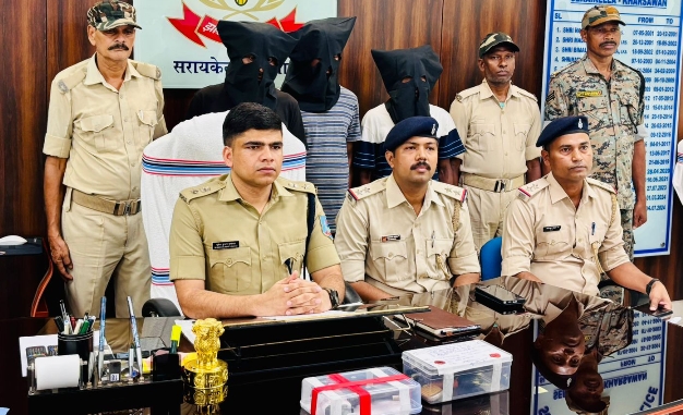 चोरी करने गए तीन युवक देशी कट्टा और गोली के साथ गिरफ्तार