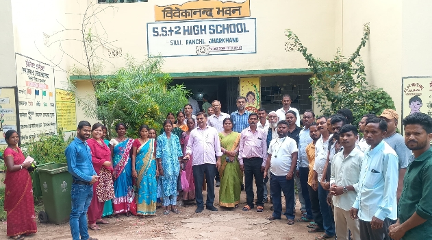 एसएस+2 विद्यालय सिल्ली में विद्यालय प्रबंधन समिति का पुनर्गठन