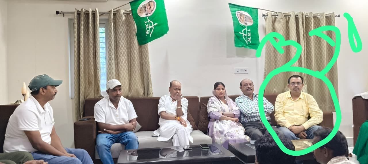 बरहेट में JMM बैठक में BDO-सह-CO और CDPO की मौजूदगी पर नेता प्रतिपक्ष बाबूलाल मरांडी ने उठाए सवाल, उच्चस्तरीय जांच की मांग