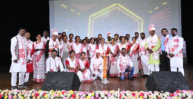 सीसीएल मुख्यालय, रांची में भव्य सरहुल पूर्व संध्या समारोह का किया गया आयोजन