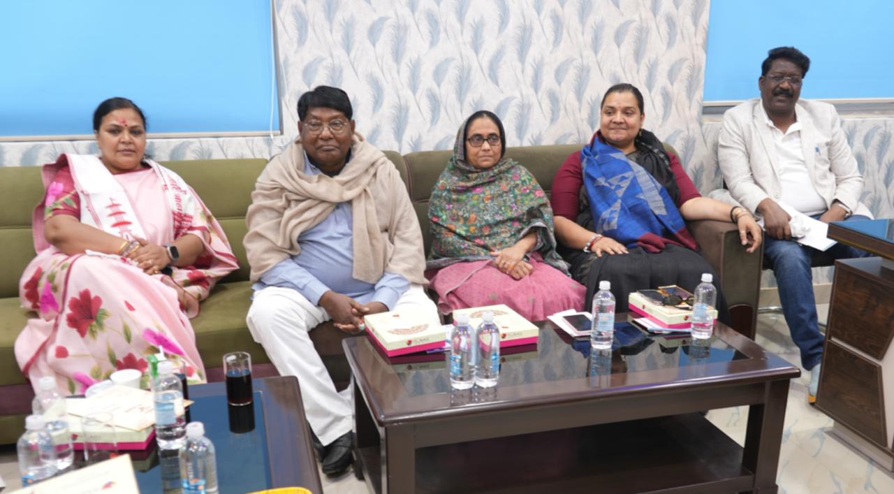 कांग्रेस विधायक दल की महत्वपूर्ण बैठक संपन्न, मंत्री दीपिका पांडेय सिंह हुई शामिल