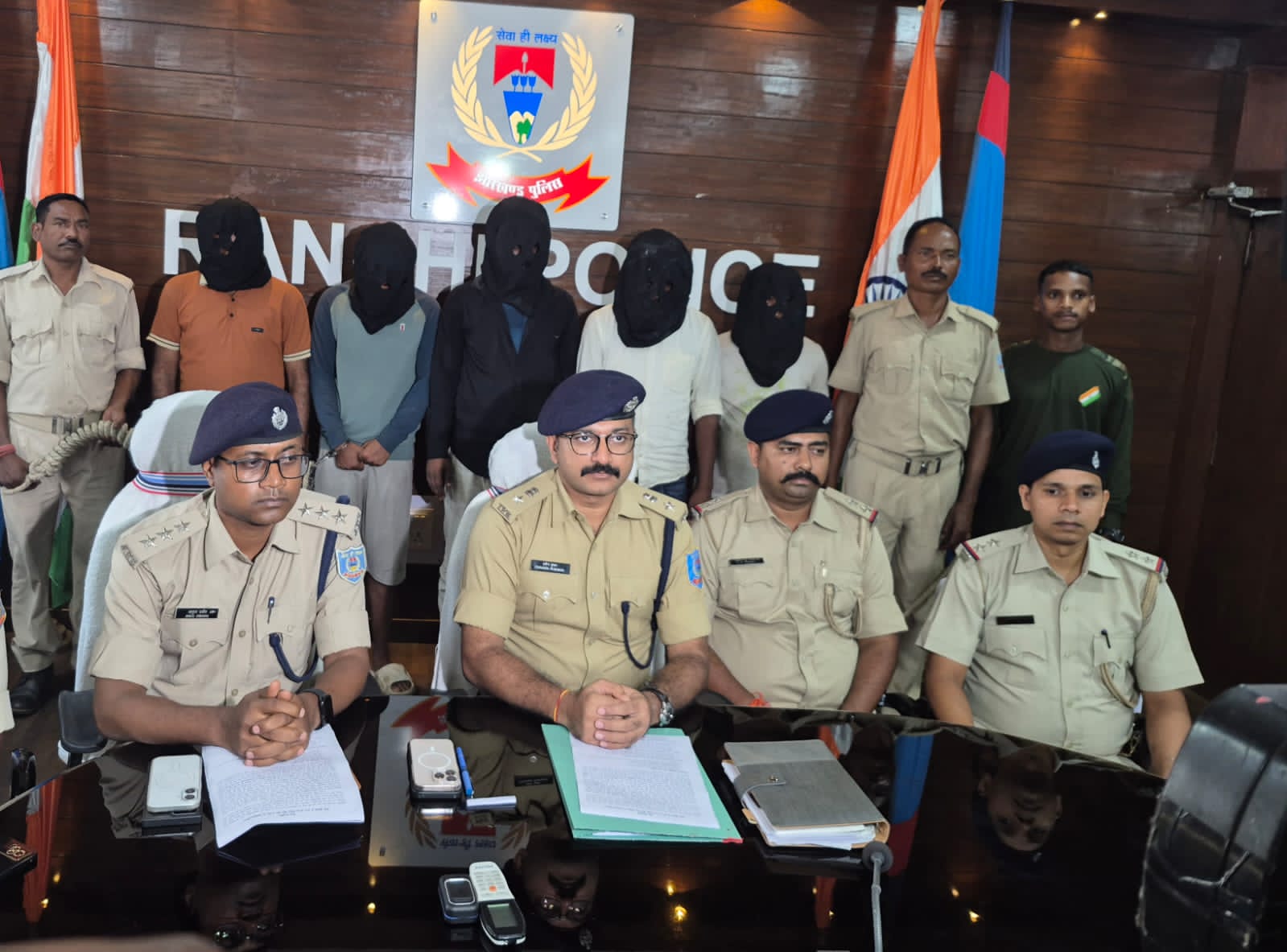 अंतर जिला बैटरी चोर गिरोह का पुलिस ने किया पर्दाफाश पांच अभियुक्त गिरफ्तार