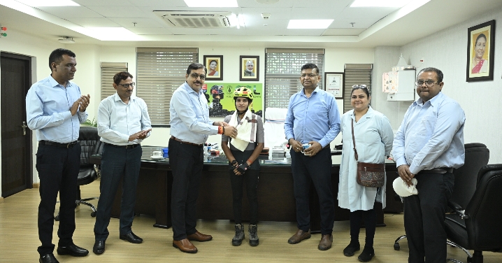 सीसीएल में “नारी शक्ति–देश भक्ति” का संदेश लेकर पहुंचीं आशा मालवीय, युवाओं को किया प्रेरित