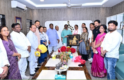 छात्र हित में सरकार के फैसलों पर कांग्रेस नेताओं ने जताया मुख्यमंत्री हेमंत सोरेन का आभार