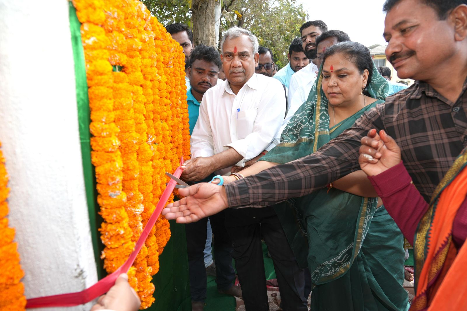 मेहरमा एवं महागामा प्रखंड में करोड़ों की विकास योजनाओं का शिलान्यास, क्षेत्रीय विकास को नई गति