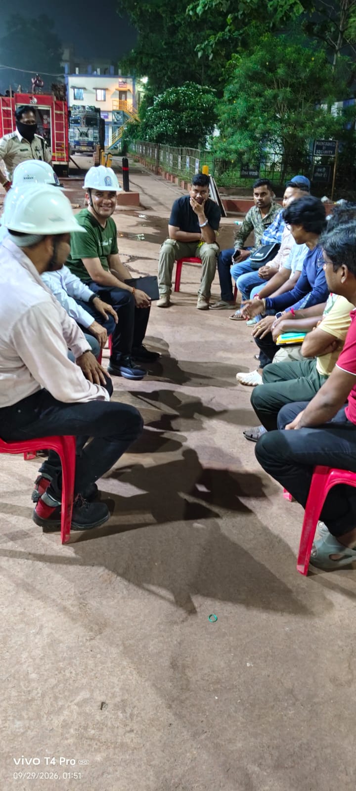 हिंडालको के खिलाफ विधायक अमित महतो का अनिश्चितकालीन धरना समाप्त