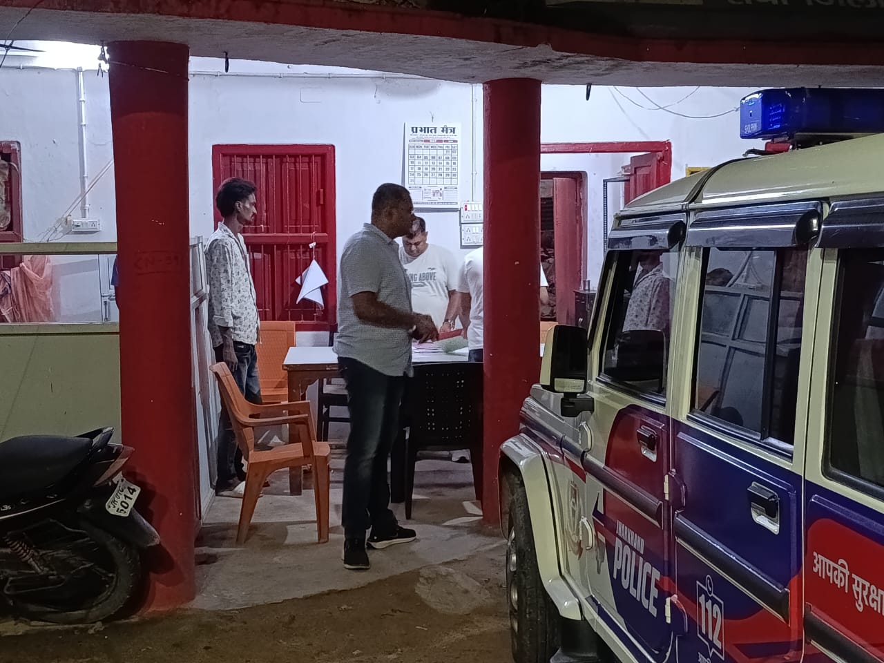 रांची में आधी रात SSP का सख्त एक्शन: थानों, PCR और सुरक्षा प्रतिष्ठानों का औचक निरीक्षण, हिंदपीढ़ी थाना प्रभारी को कारण बताओ नोटिस