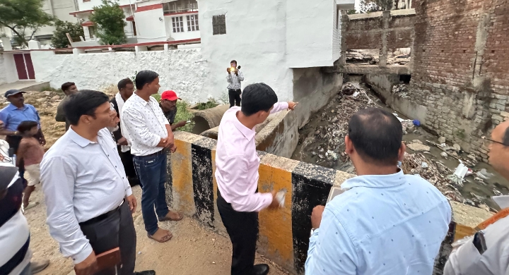 हरमू नदी को फिर से जीवंत बनाने की तैयारी, नगर आयुक्त ने किया जमीनी निरीक्षण
