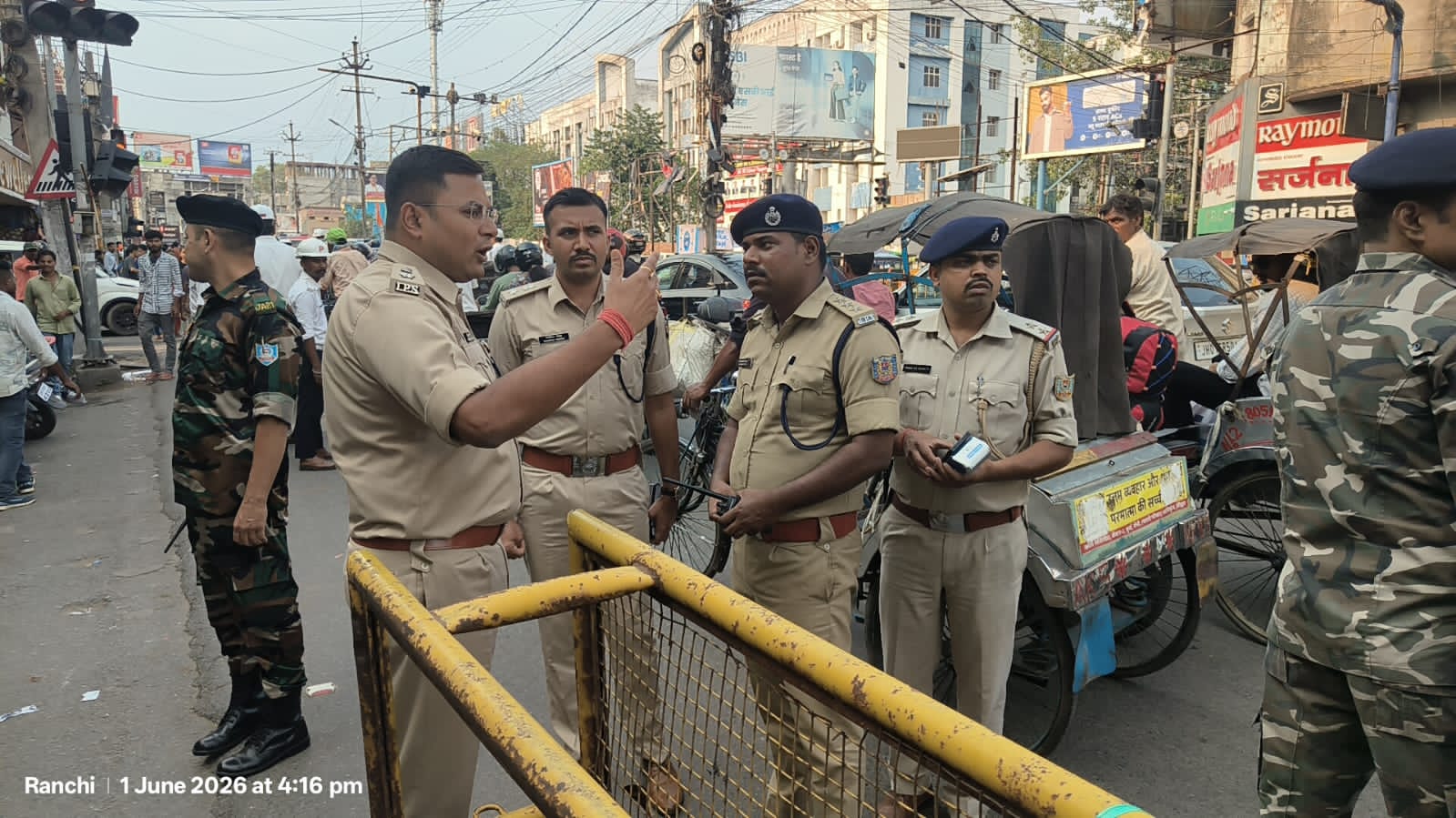 रांची में ट्रैफिक व्यवस्था का एसएसपी ने लिया जायजा, अतिक्रमण और अवैध पार्किंग पर कार्रवाई का निर्देश 