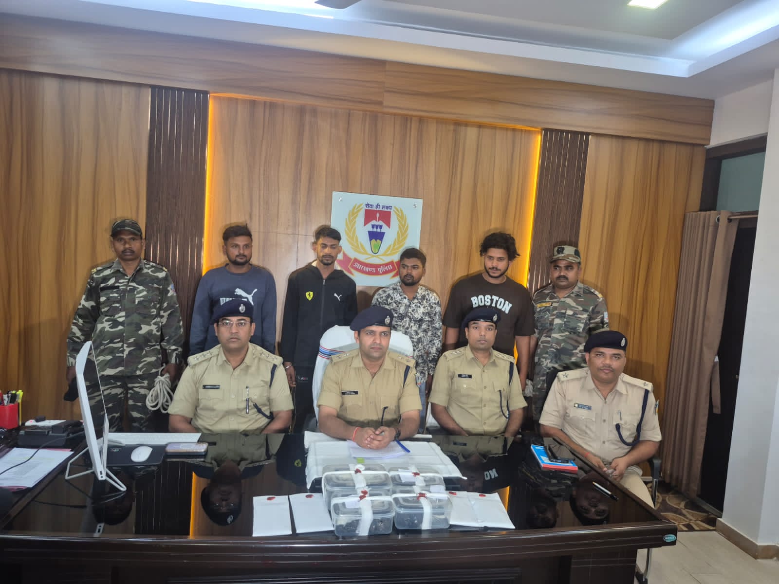 रांची में ब्राउन शुगर के बड़े कारोबार का खुलासा, 4,000 पुड़िया के साथ चार गिरफ्तार