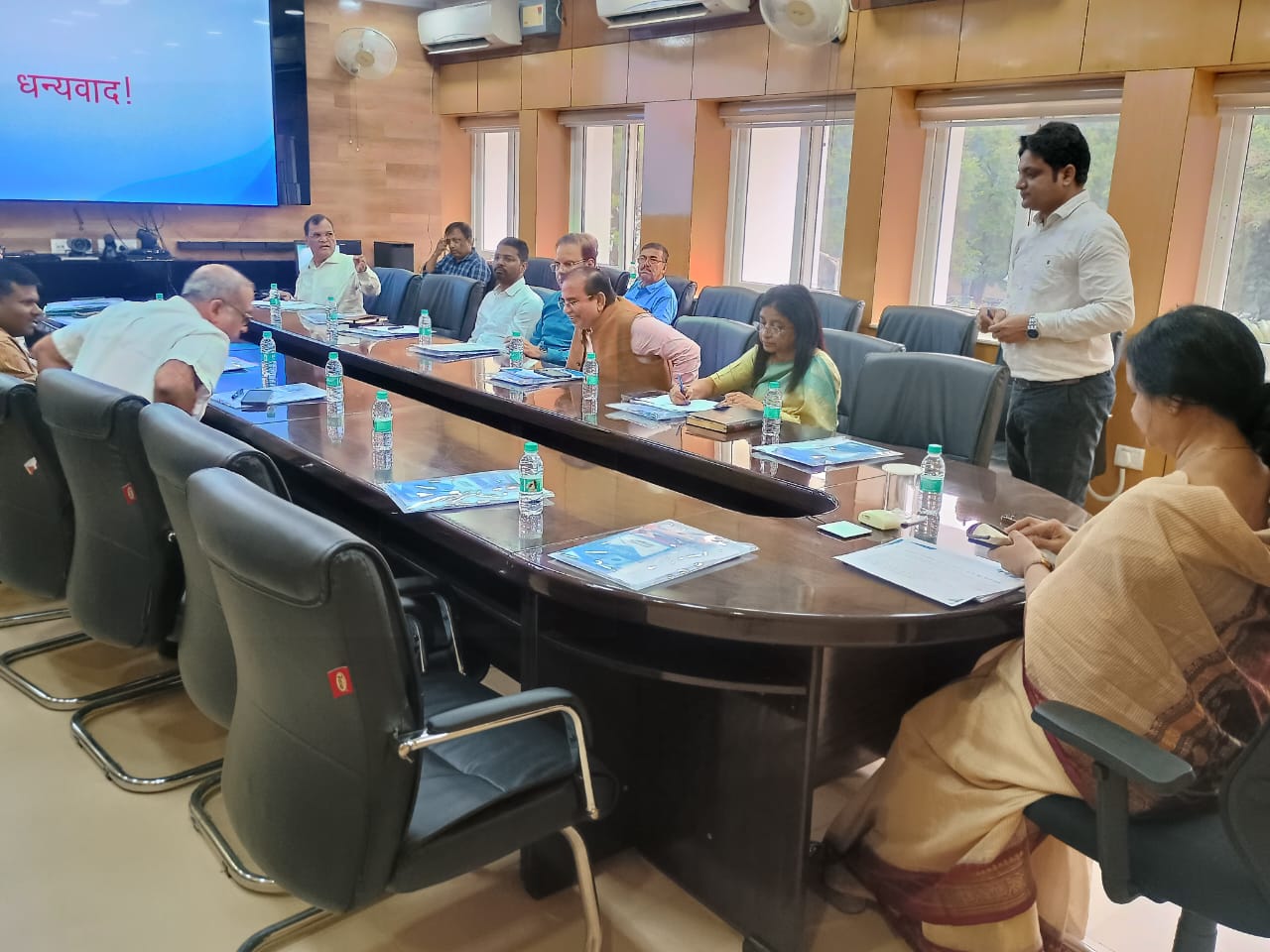 योजनाओं का लाभ देने के लिए ट्रांसजेंडरों का राज्यव्यापी सर्वें कराए - सीएस