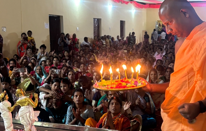 राधाष्टमी महोत्सव में गूंजे राधे-राधे के जयकारे, भक्ति में डूबे श्रद्धालु