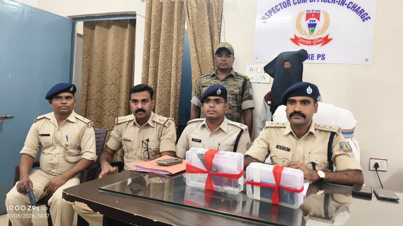 कांके में देसी पिस्टल और गोली के साथ युवक गिरफ्तार, दो किशोर भी पकड़े गए
