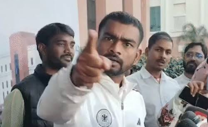 बरवाअड्डा थाना प्रभारी से विवाद के बाद विधायक जयराम महतो का पलटवार, पुलिस की 24 घंटे में माफी की मांग ठुकराई