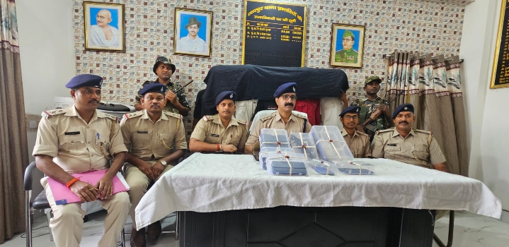 मेला देखकर लौट रहे व्यक्ति से मोबाइल छिनतई चार लोग गिरफ्तार