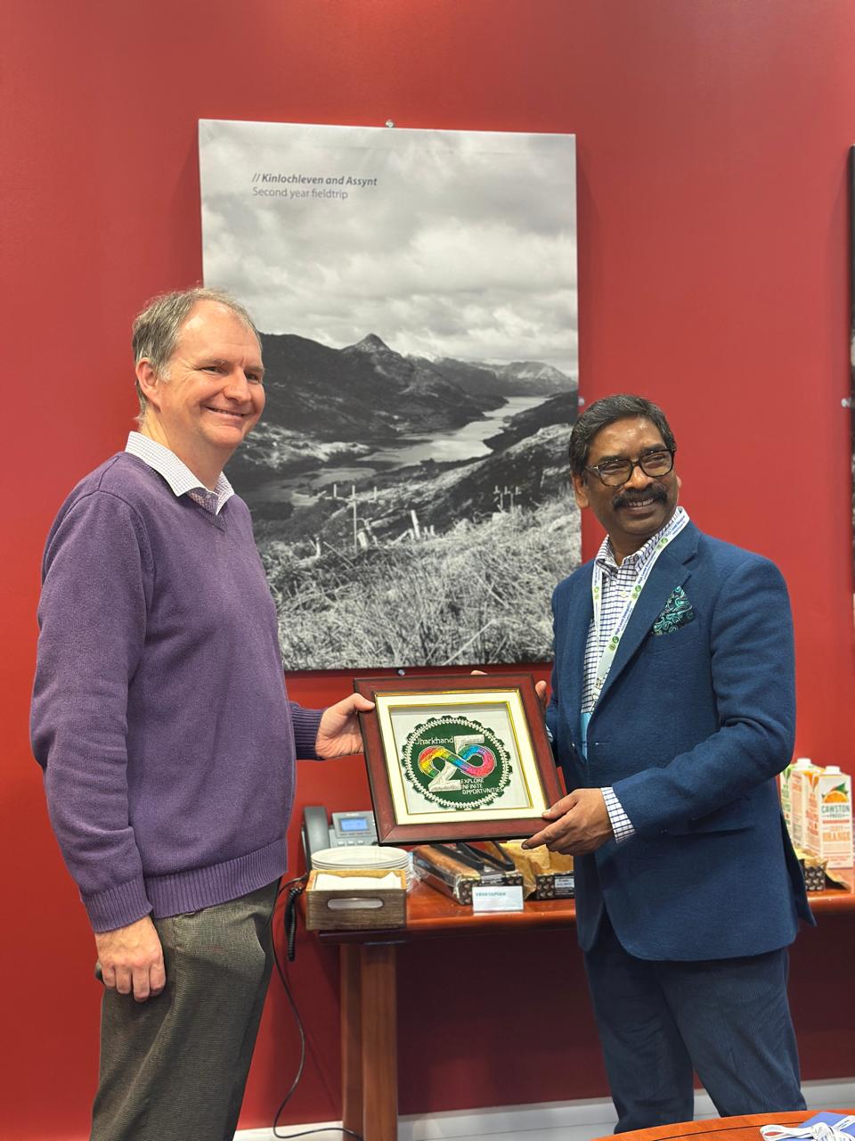 मुख्यमंत्री ने रॉयल स्कूल ऑफ माइंस इम्पीरियल कॉलेज लंदन का दौरा, क्रिटिकल मिनरल्स, उन्नत शोध और स्वच्छ ऊर्जा पर विशेषज्ञों से संवाद