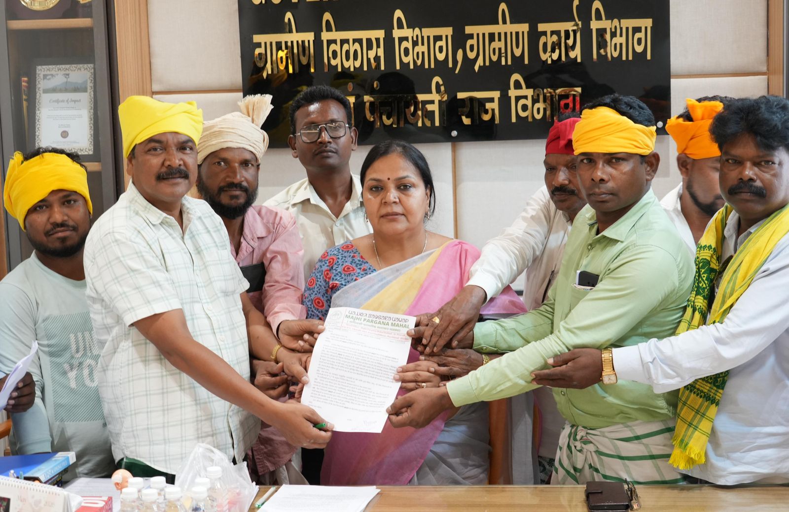पेसा नियमावली के प्रभावी क्रियान्वयन को लेकर माझी परगना महल प्रतिनिधिमंडल ने मंत्री दीपिका पांडेय सिंह से की मुलाकात