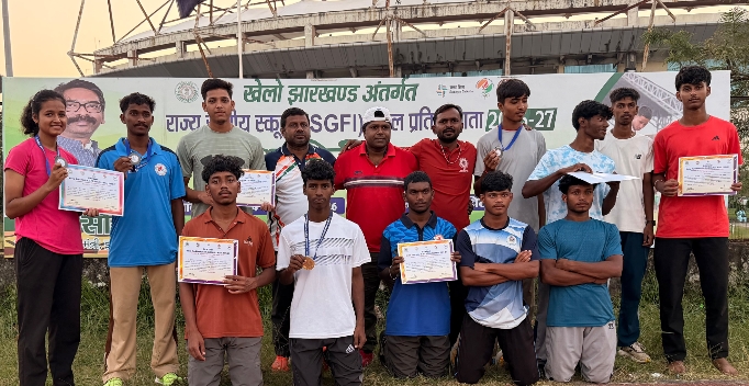 खेलो झारखंड राज्य स्तरीय एथलेटिक्स अंडर 17 प्रतियोगिता   में बालक वर्ग की टीम बनी उपविजेता