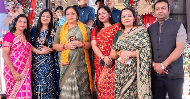 मारवाड़ी सहायक समिति द्वारा आयोजित सावन सिंधारा कार्यक्रम में पहुंची मंत्री दीपिका पाण्डेय सिंह 