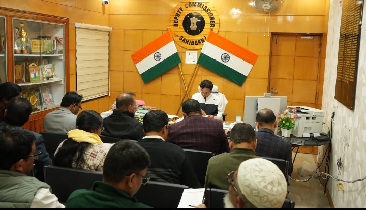 नगर पालिका आम निर्वाचन–2026 डीसी ने की बैठक,29 से आदर्श आचार संहिता लागू 