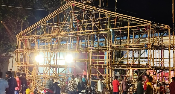 बड़ा मुरी में दुर्गापूजा की स्वर्ण जयंती पर दिखेगी भव्यता, आकर्षक पंडाल और 10 फीट ऊंची मां दुर्गा की प्रतिमा होगी खास