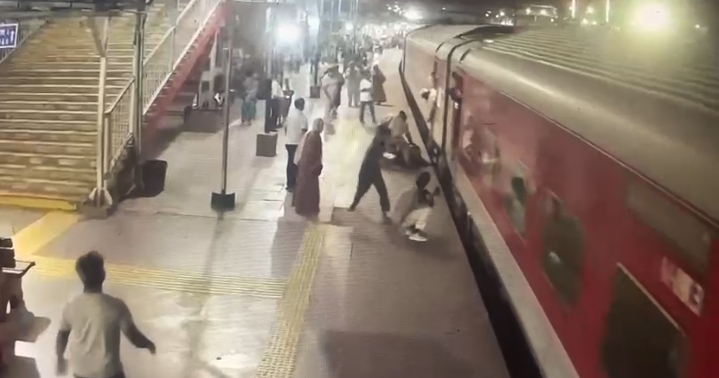 भागलपुर स्टेशन पर बड़ा हादसा टला, RPF जवान ने महिला यात्री की बचाई जान